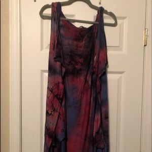 Tie-dyed dark colors